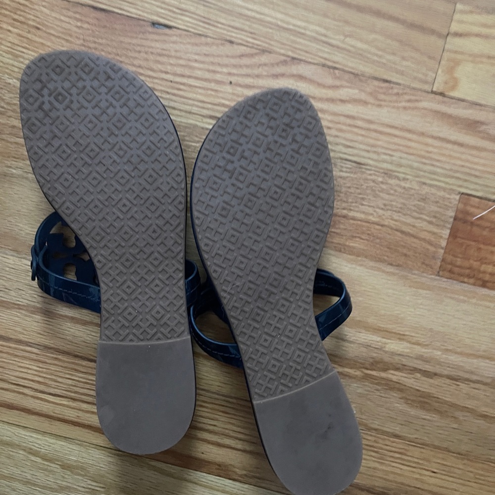 Flip flops - Picture 2 of 2